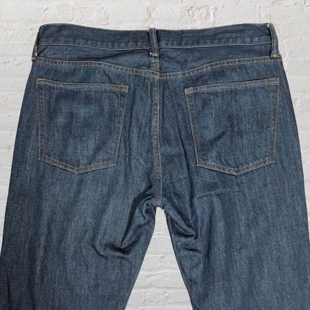 Gap Mens Straight Leg Jeans 34x32 Dark Blue Denim Classic Fit Casual 100% Cotton